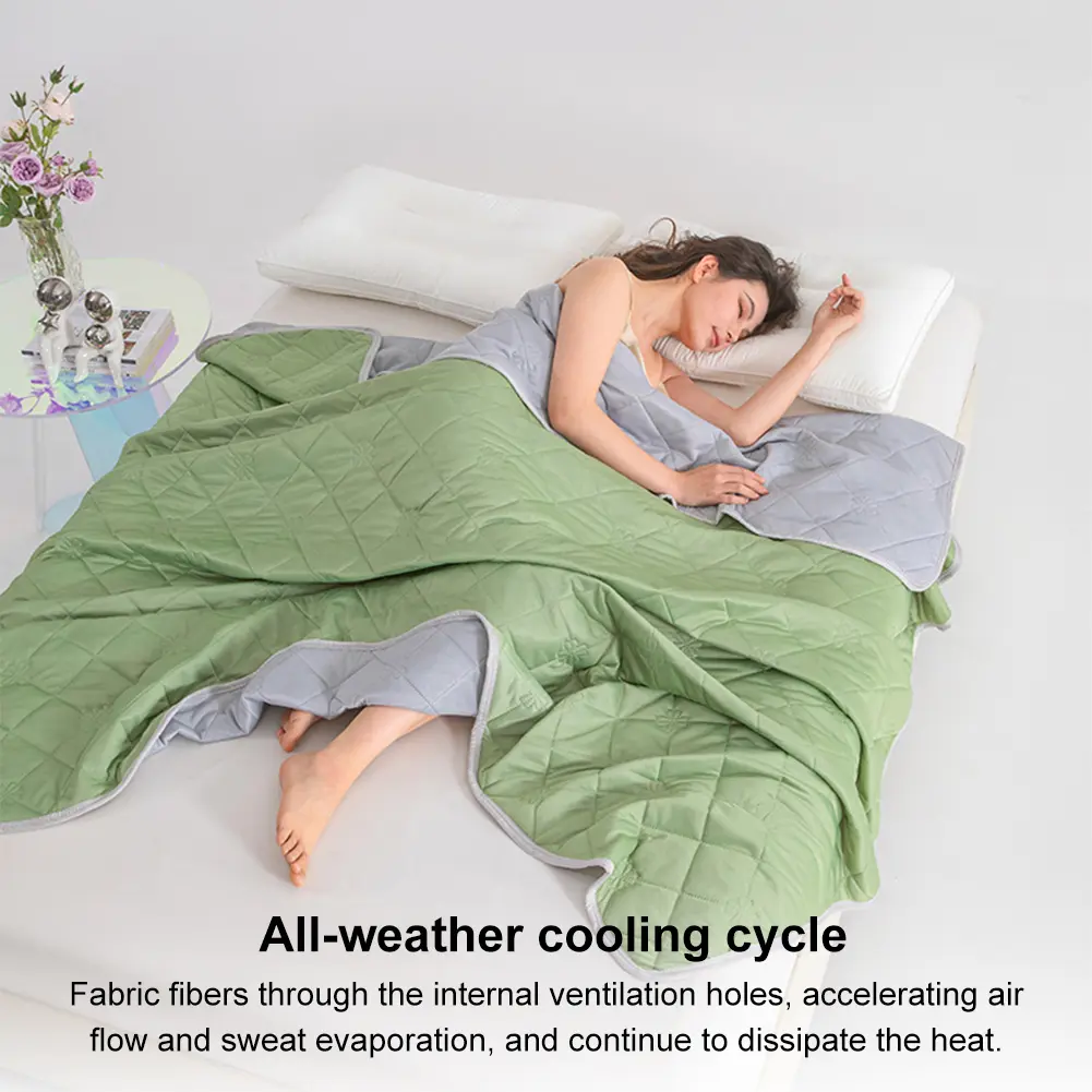 Summer Cooling Comforter Grade A Air Condition Comforter Soft Cooling Blanket for Hot Sleepers and Night Sweats