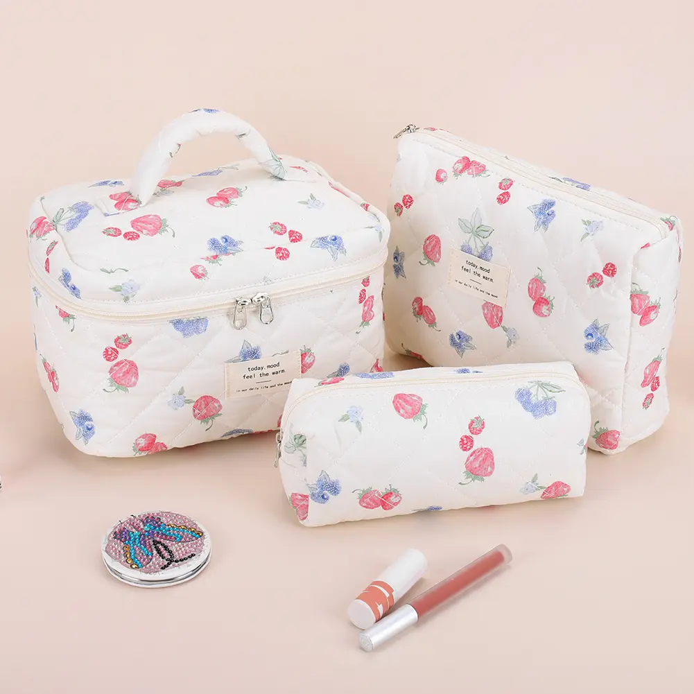 3Pcs Padded Makeup Bag Strawberry Print Quilting Storage Bag Adorable Padding Skincare Pouch Bathroom Shower Travel Bag