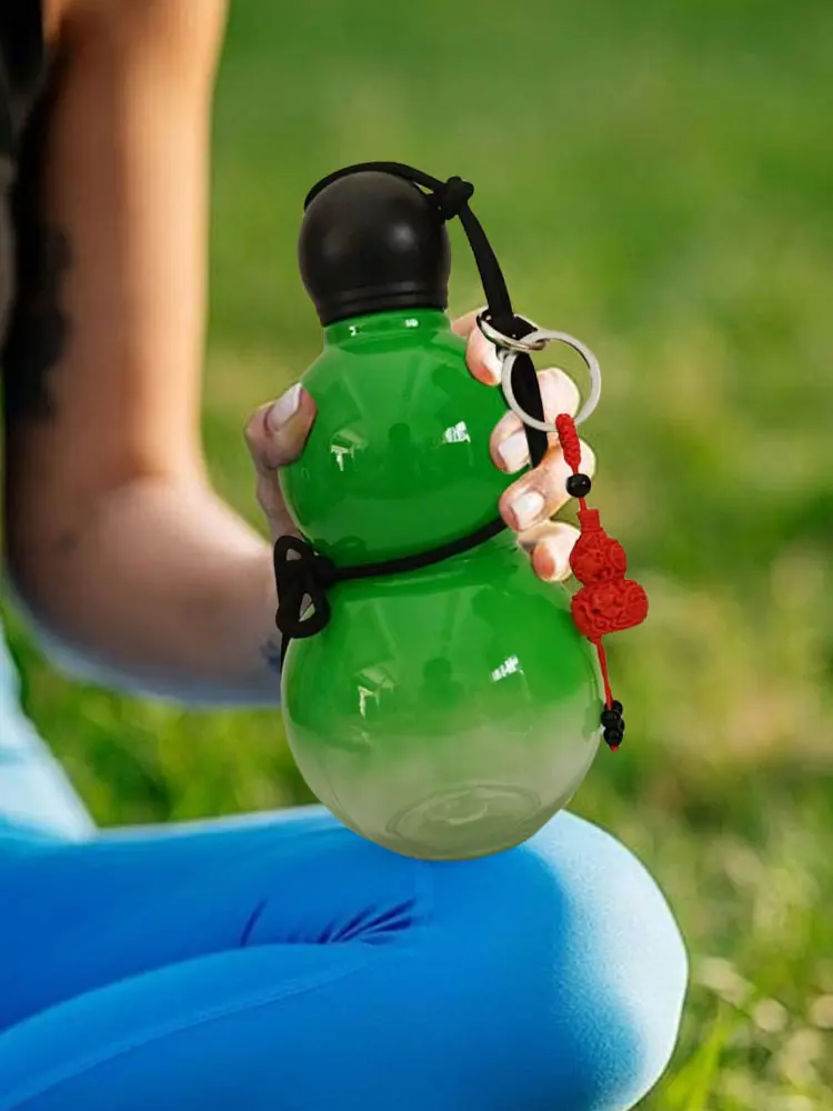 Vintage Chinese Retro-Inspired Gourd Water Bottle Water Kettle Gourd Sports Water Bottle Travel Water Bottle Gifts for Game Fans
