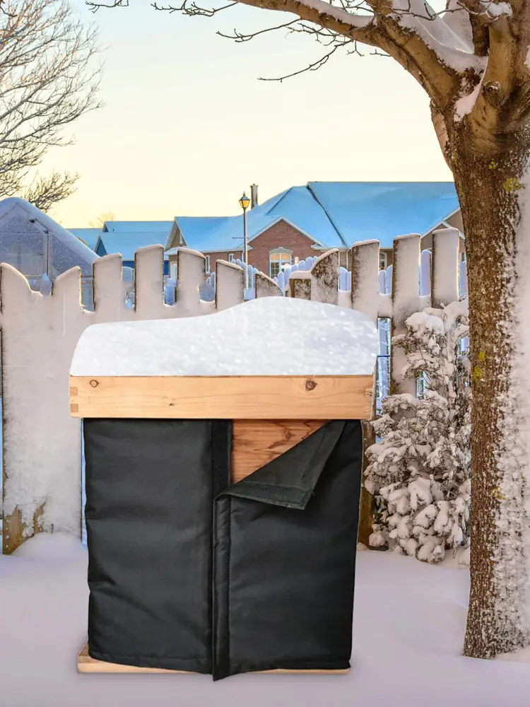 75.2 X 23.5 Inches 600D Oxford Winter Bee Hive Wrap Adjustable Winter Bee Hive Protection Cover Windproof Beekeeping Supplies