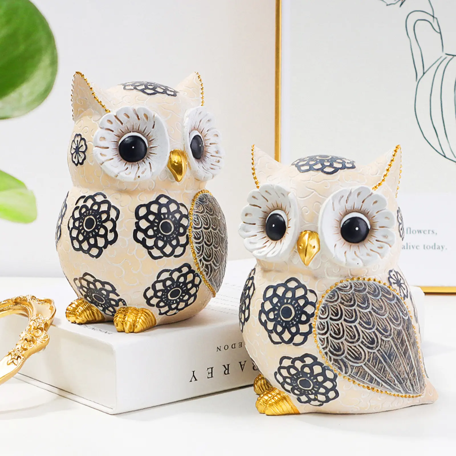 Resin Simulation Owl Sculptures Desktop Ornament Cute Owl Birds Sculptures Art Crafts Holiday Gifts Home Decor for Office Study