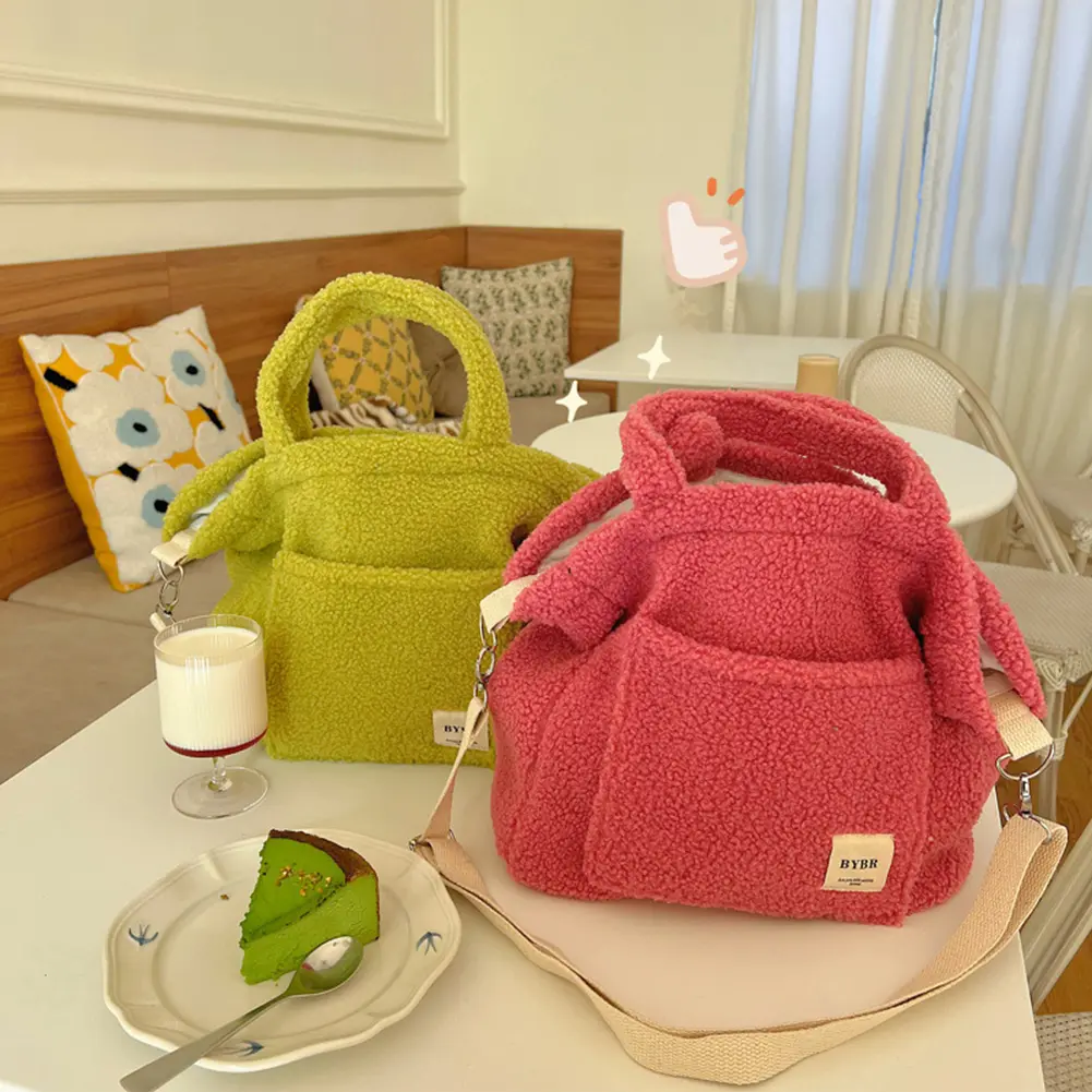 Winter Messenger Bags Soft Plush Shoulder Crossbody Bag Large Capacity Messenger Handbag Lamb Down Travel Street Ladies Hand Bag