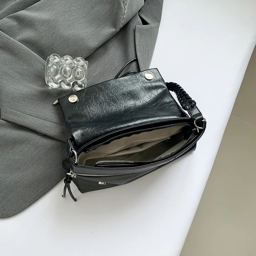 Women Crossbody Bag Zipper PU Leather Flap Handbag Magnetic Closure Underarm Purse Hobo Bag for Vacation Travel Commuting