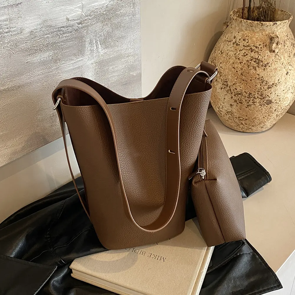 Shoulder Bag for Women Adjustable Strap Crossbody Bag Vegan Leather with Inner Pocket Hobo Bag for Work Travel