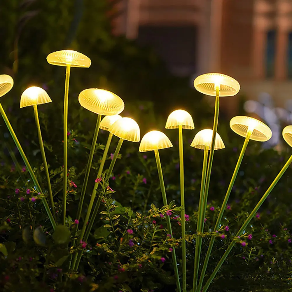 2/4Pcs Mushroom Garden Stake Light Auto On/Off Outdoor Mushroom LED Light Waterproof Decorative Landscape Light 6 Head for Yard