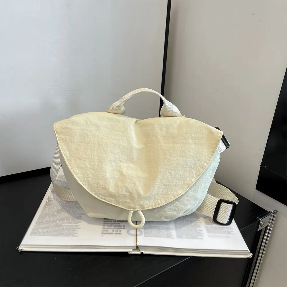 Nylon Small Crescent Crossbody Purses Bag Casual Simple Dumpling Bag Solid Crossbody Bag Adjustable Strap for Women Men Trendy