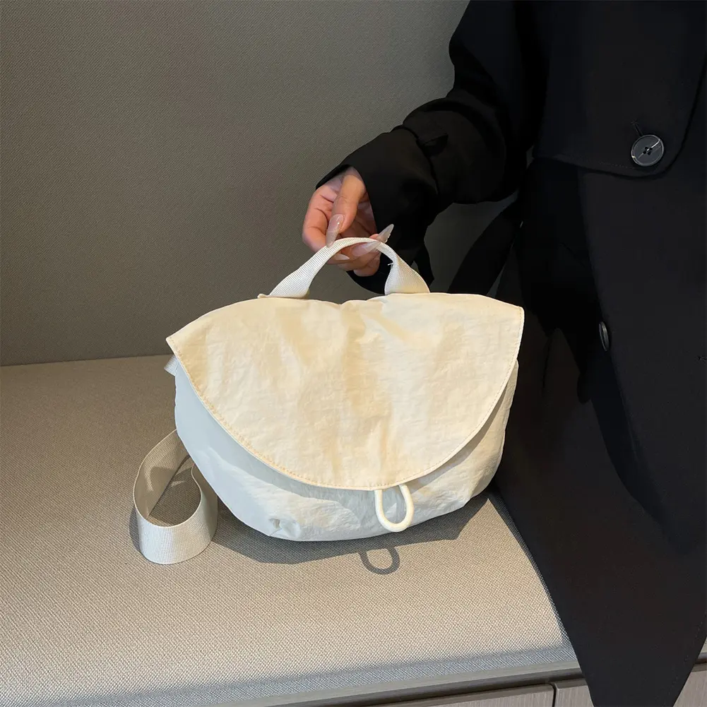 Nylon Small Crescent Crossbody Purses Bag Casual Simple Dumpling Bag Solid Crossbody Bag Adjustable Strap for Women Men Trendy
