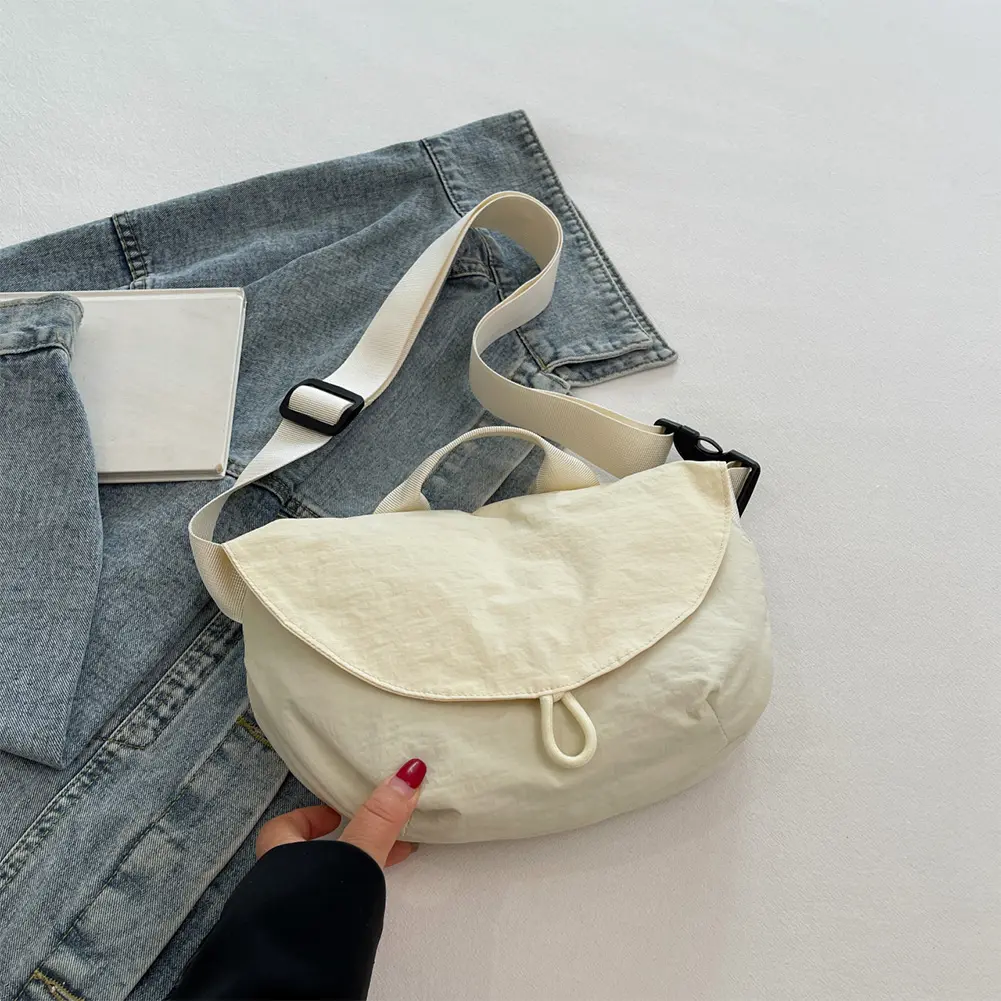 Nylon Small Crescent Crossbody Purses Bag Casual Simple Dumpling Bag Solid Crossbody Bag Adjustable Strap for Women Men Trendy