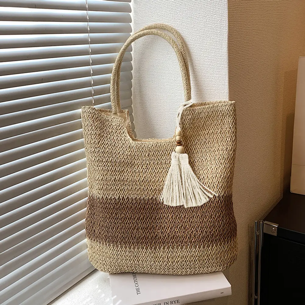 Summer Fashionable Shoulder Bag with Tassels Handmade Woven Design Large Capacity Casual Tote for Beach Holiday
