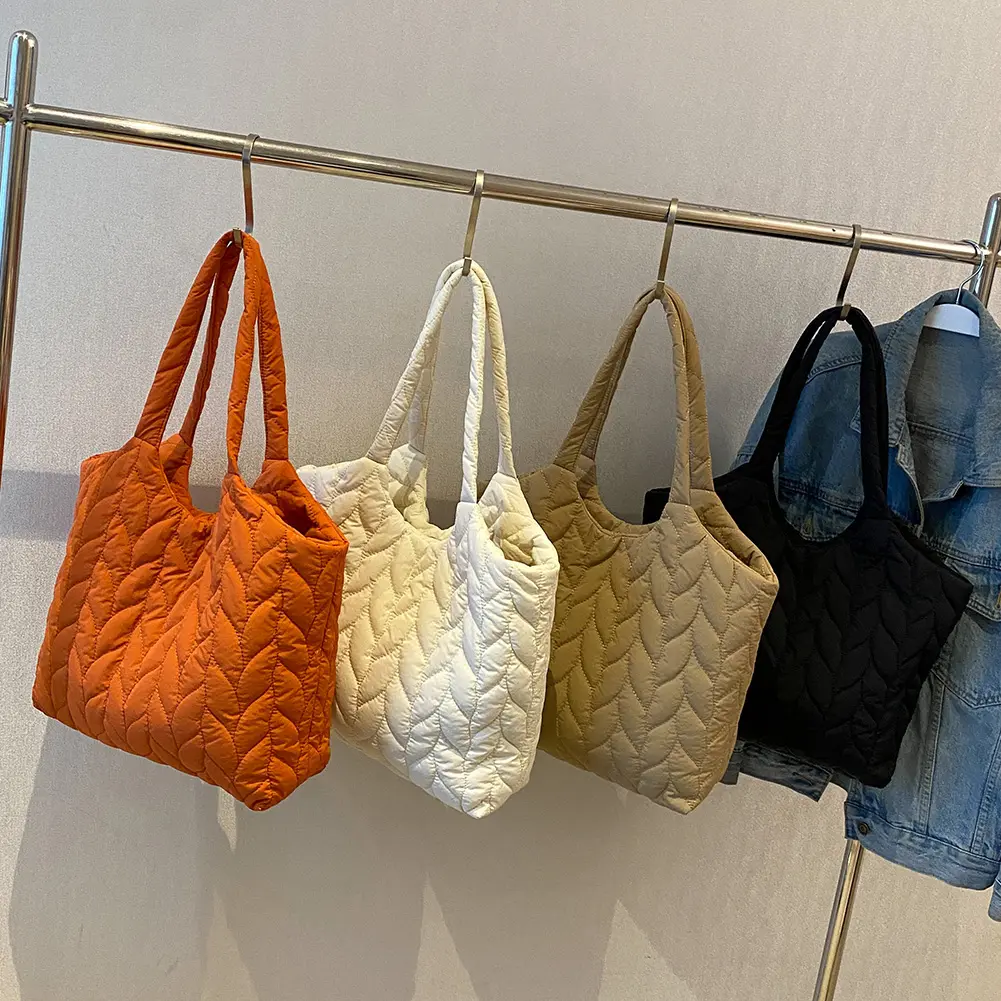 Quilted Ladies Shopper Bag Embroidery Thread Commute Bag Large Capacity Fashion Elegant Soft Cotton-Padded for Weekend Vacation