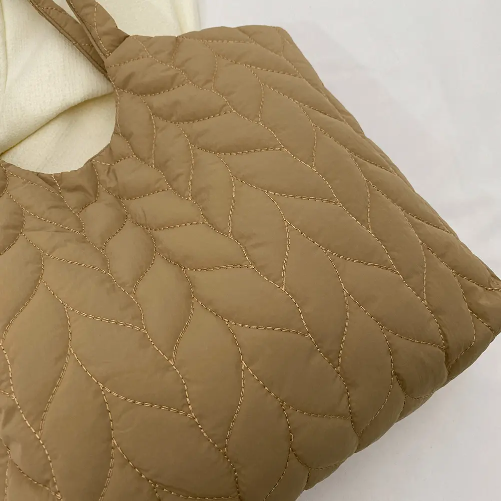 Quilted Ladies Shopper Bag Embroidery Thread Commute Bag Large Capacity Fashion Elegant Soft Cotton-Padded for Weekend Vacation
