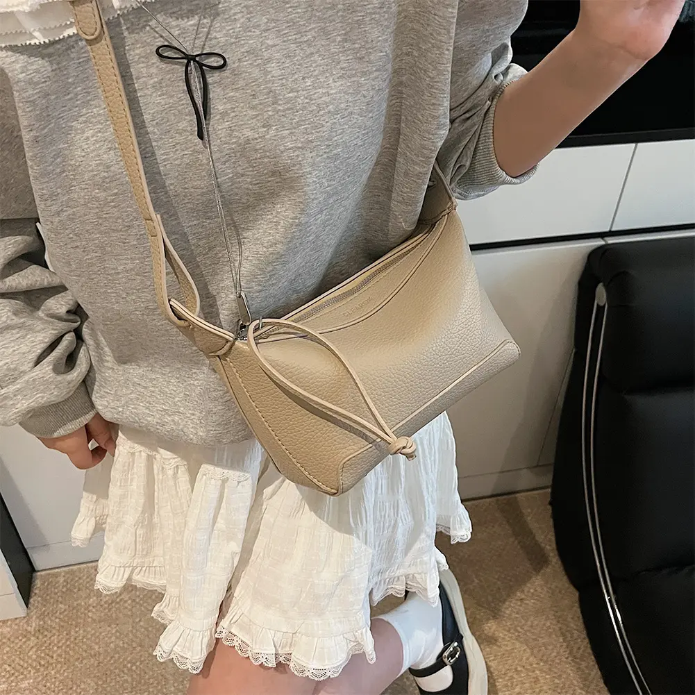 PU Leather Messenger Bag with Zipper Crossbody Bag Tote Handbag for Women Work Travel Shopping