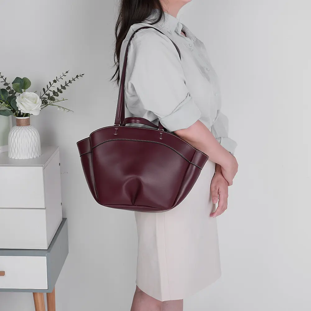 Tote Bag for Women Trendy Shoulder Bag PU Leather Casual Handbag Commuting Bag Shopping Travel Bag