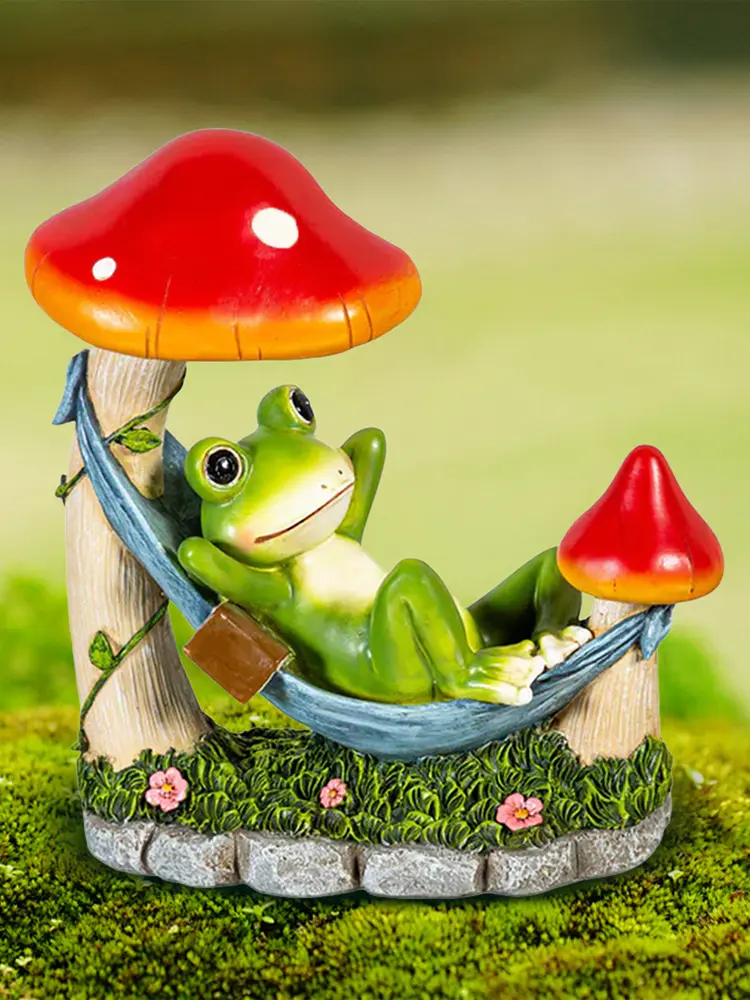 Resin Relaxing Frog in Hammock Statue Spring Decor Gifts Frog Garden Decor Mushroom Frog Garden Statue for Outdoor Decoration