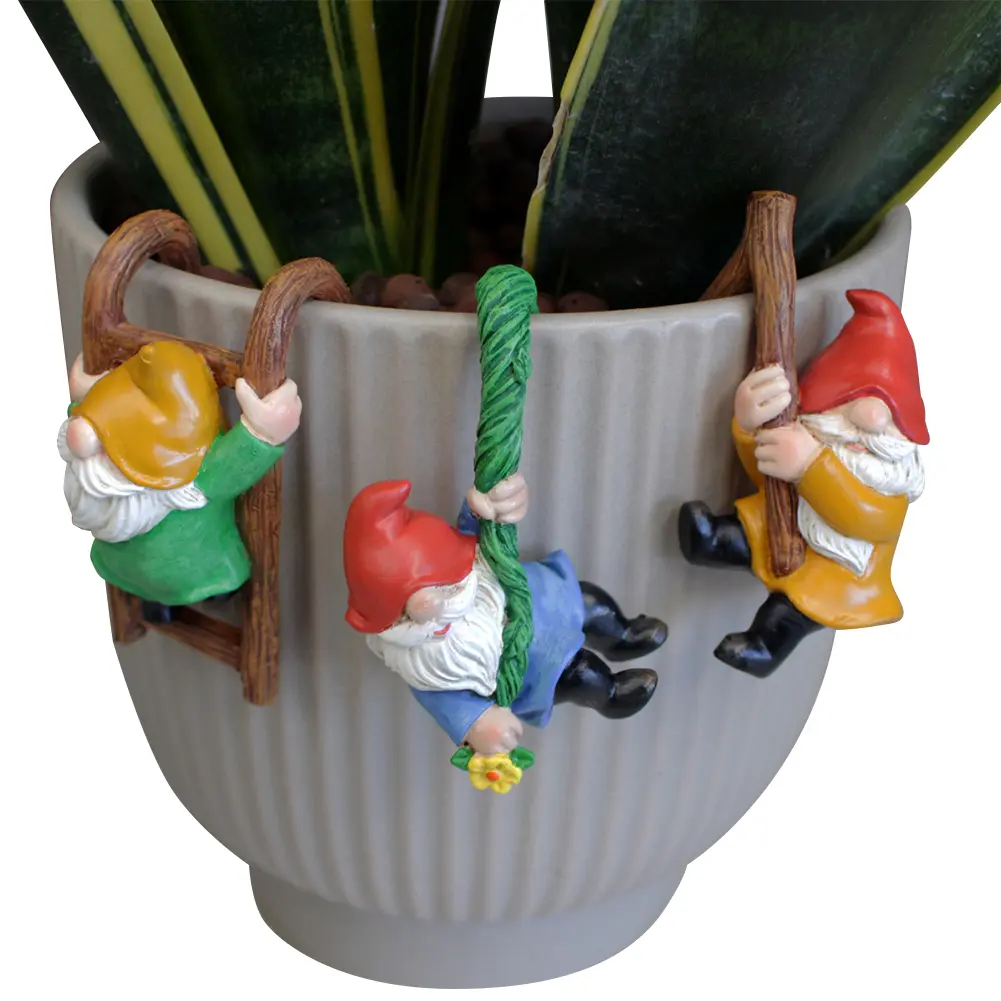 3Pcs Climbing Funny Gnome Garden Statue Art Resin Dwarf Sculpture Fairy Garden Resin Crafts for Indoor Outdoor Home Garden Decor