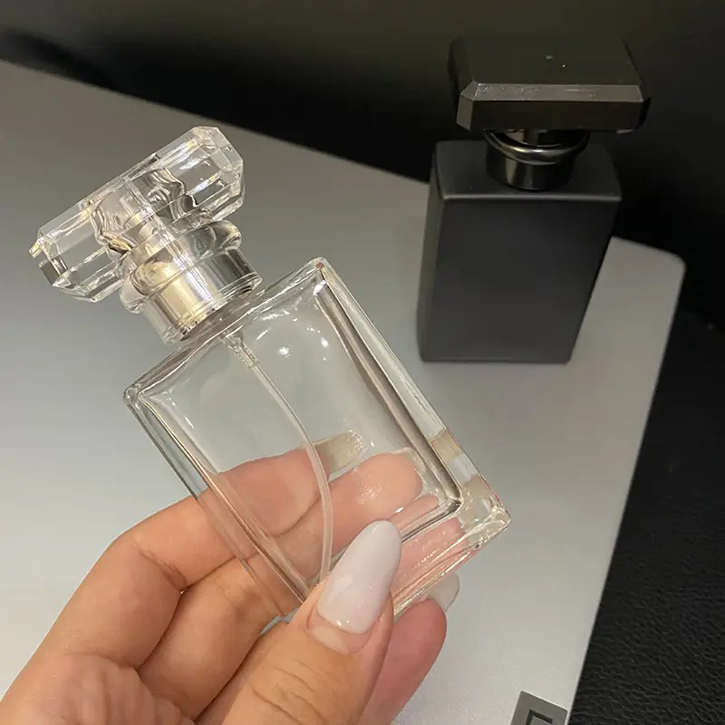 1pcs Perfume Bottle Bottling 30ml Portable Travel Pressed Spray Bottle Black Transparent Glass Empty Bottle