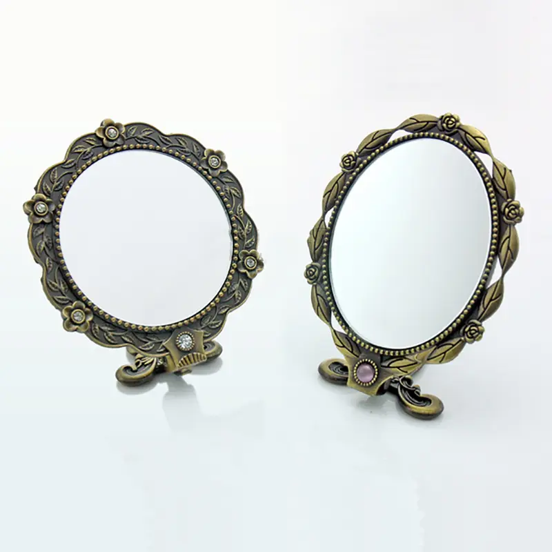 Vintage Metal Mirrors Women Handheld Long Handle Makeup Mirrors Mini Vintage Decoration Folding Mirror