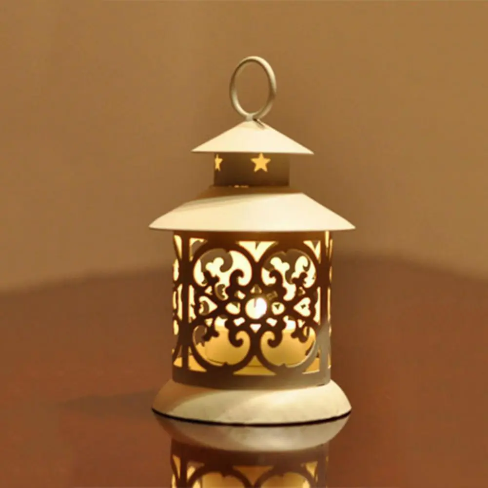 Elegant Hanging Night Light Hollow Candlestick Wrought Iron Home Furnishing Candle Tealight Holder Wedding Room Ornament