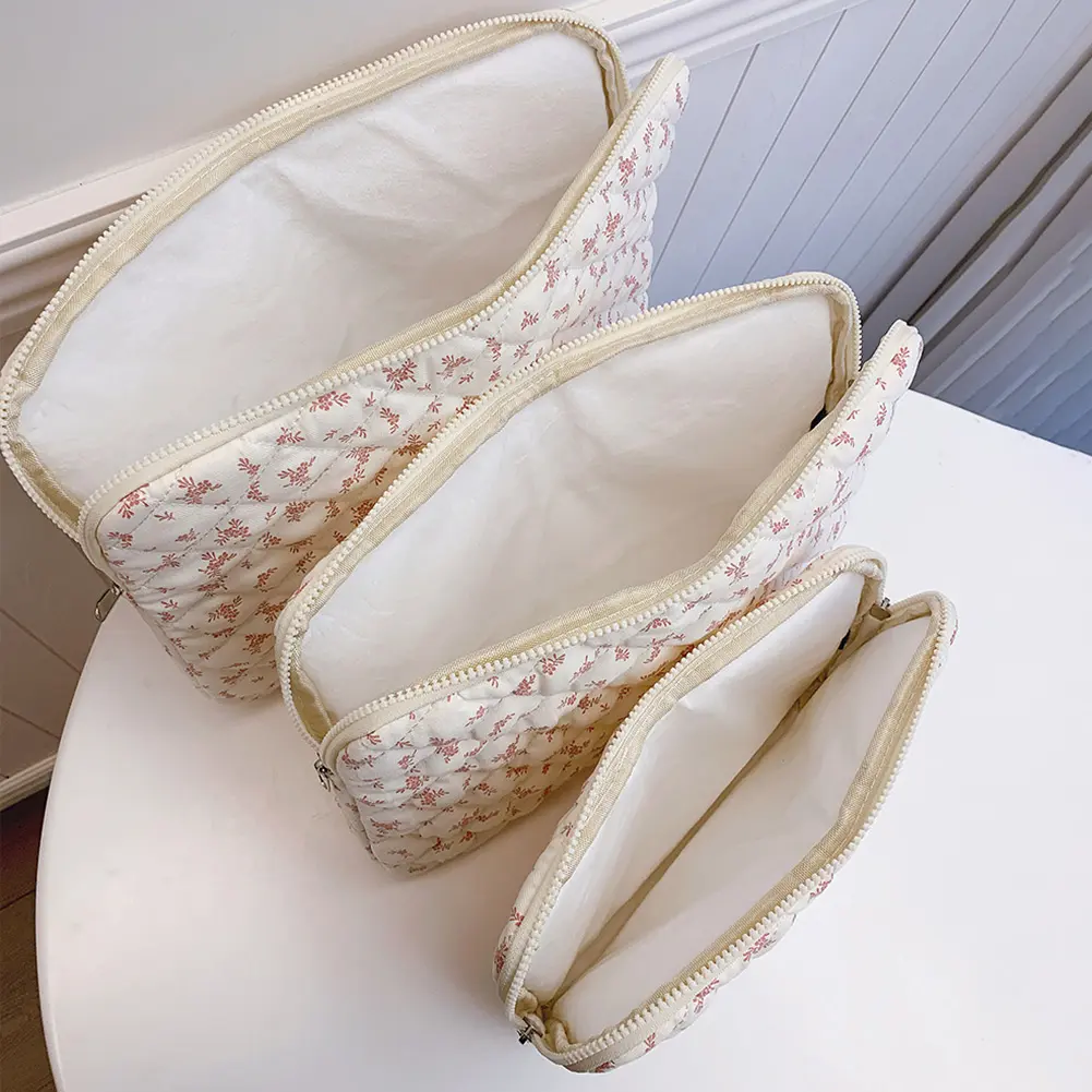 Maple Leaf Soft Pad Tablet Bag Embroidery Puffy Protective Case Shockproof Cute Quilted Laptop Sleeve Computer Storage Bag