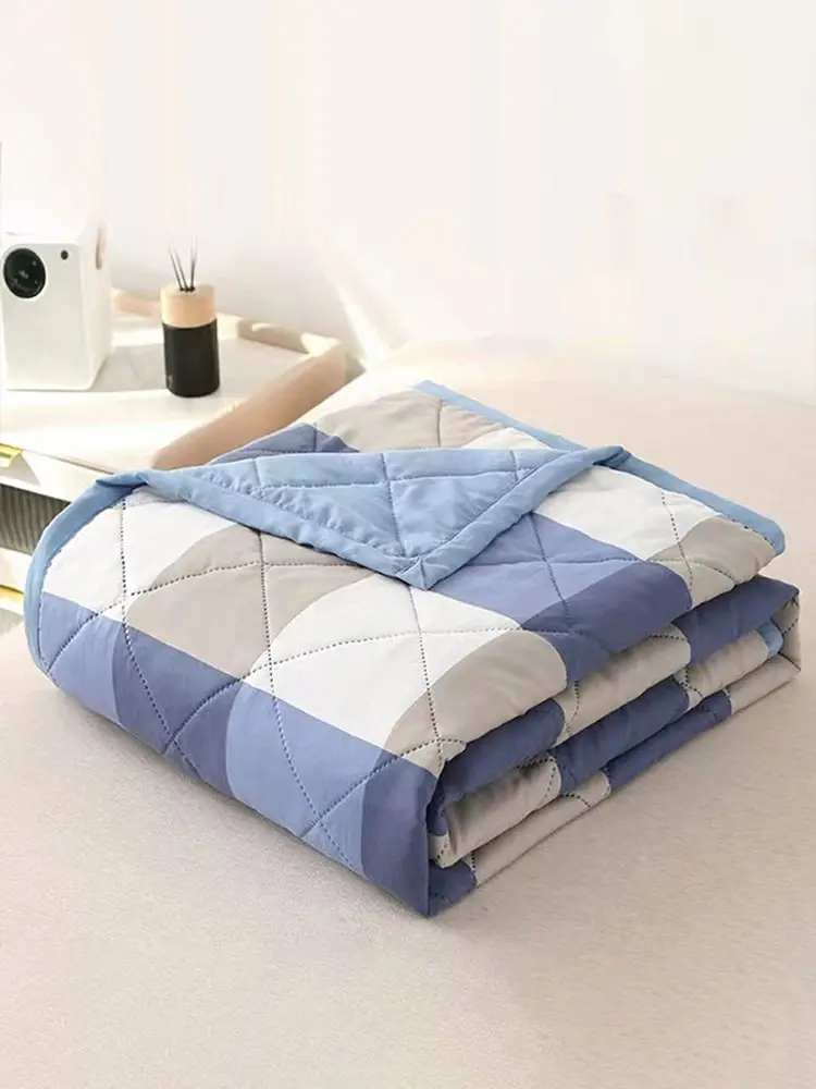 Summer Blanket Lightweight Air Condition Comforter Summer Quilt for Bed Couch Sofa