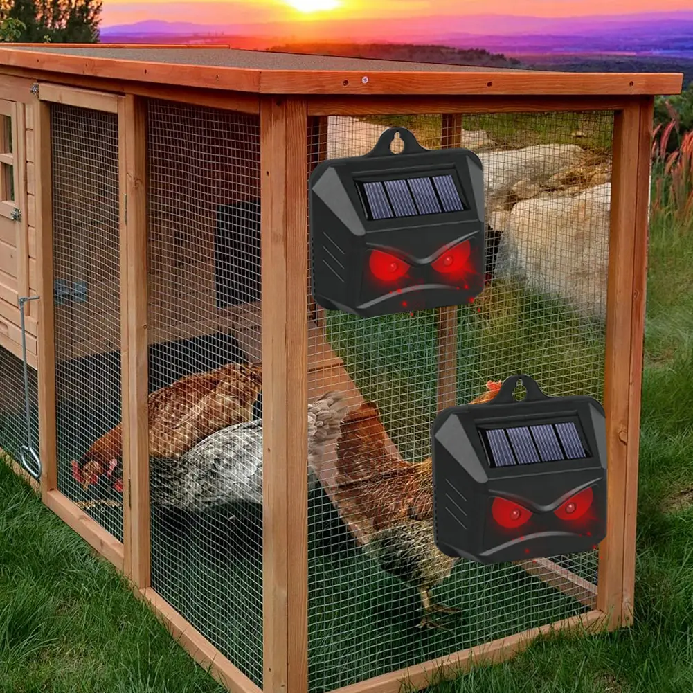 2Pcs Nighttime Animal Deterrent Light IP44 Waterproof Wild Boar Rabbit Repeller Solar Nocturnal Animal Repeller for Fox Raccoon