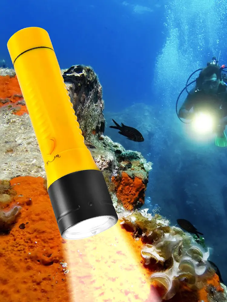 Diving Flashlight Long Distance Torch 5500mAh Battery Submersible Flashlight 3 Modes Rechargeable Dive Light for Camping Hiking