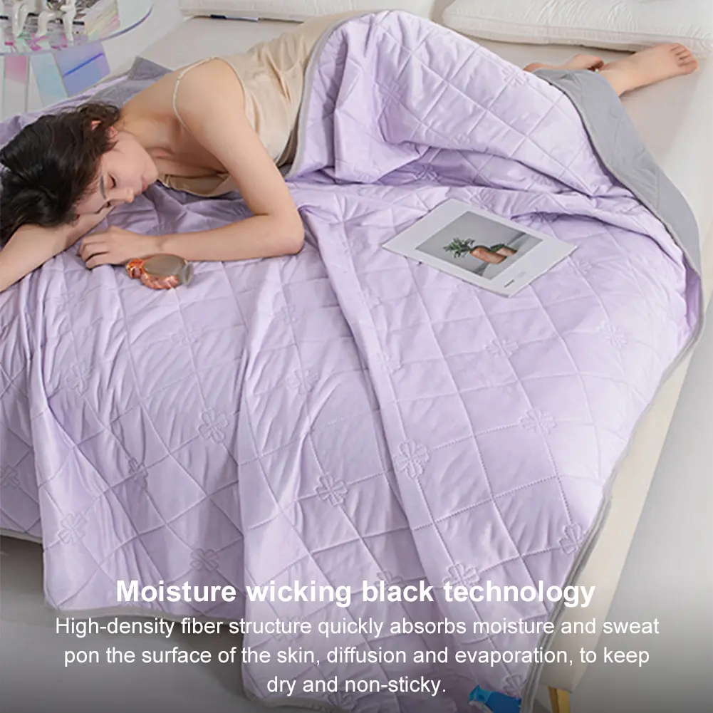 Summer Cooling Comforter Grade A Lightweight Comforter Soft Breathable Heat-absorbing Quilts for Hot Sleepers and Night Sweats