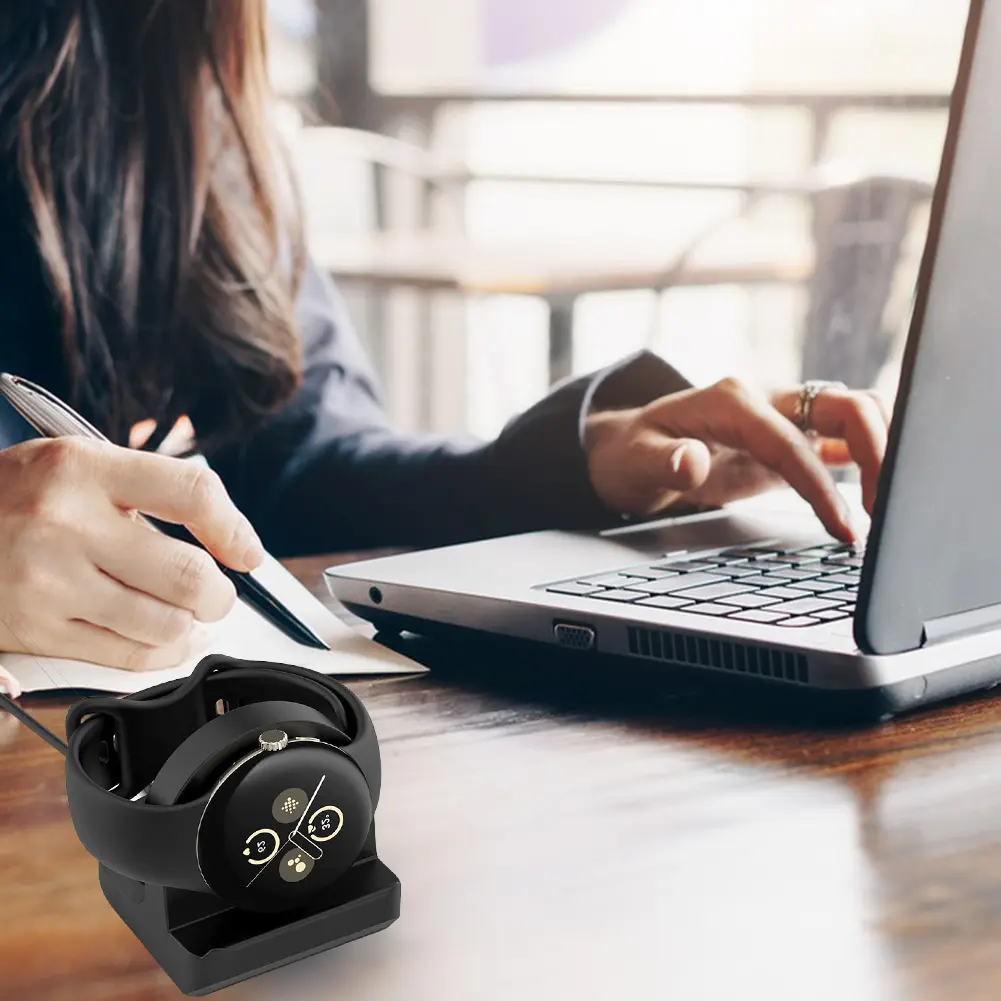 Silicone Charger Stand Portable Wireless Charging Dock Non-Slip Charging Desktop Cable Holder for Google Pixel Watch 2