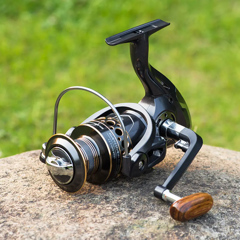Innovative Water Resistance Spinning Reel Spinning Reel with Wood Handle Saltwater Fishing Reel Long Cast Offshore Trolling Reel