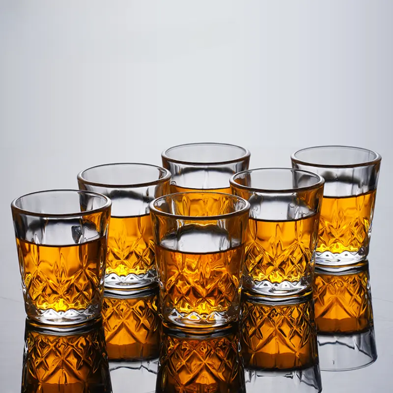 4pcs Sets Exquisite Transparent Glass Cup Luxury Wine Glasses Party Water Bottle Creative Carved Whiskey Glass Bar Accessories