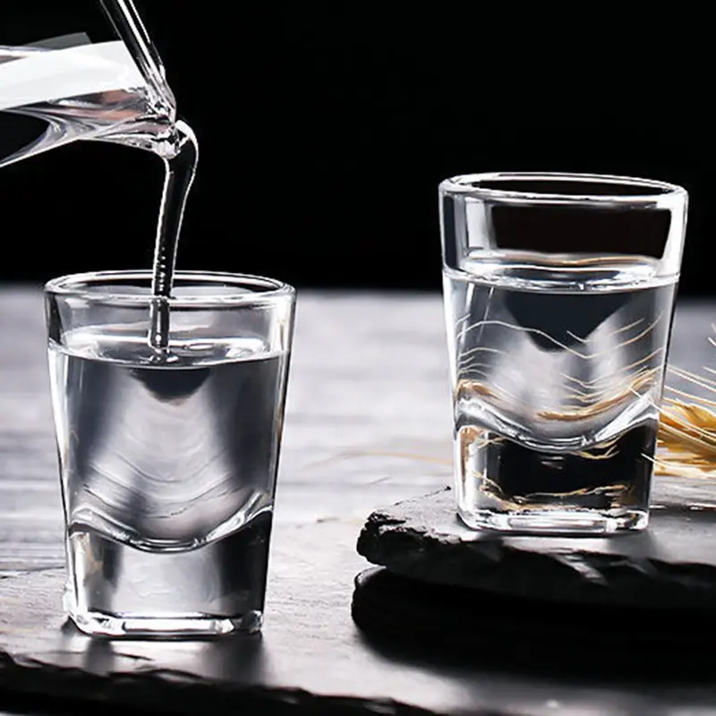 10ml/20ml/25ml/71ml Luxury Small Wine Glass Exquisite Thick Bottomed Shot Glass Transparent Vodka Cup Baijiu Cup Bar Accessories