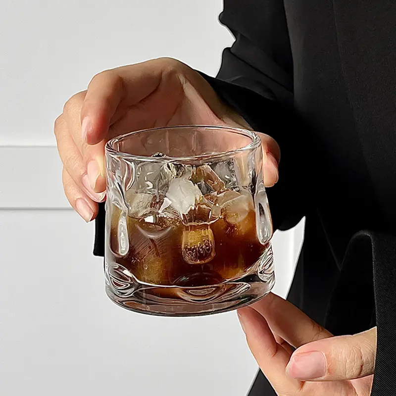 160ml/300ml Rotating Whiskey Glass Creative Cocktail Glass Camping Outdoor Elegant Tumbler Cup Spinning Cup Outdoor Tableware