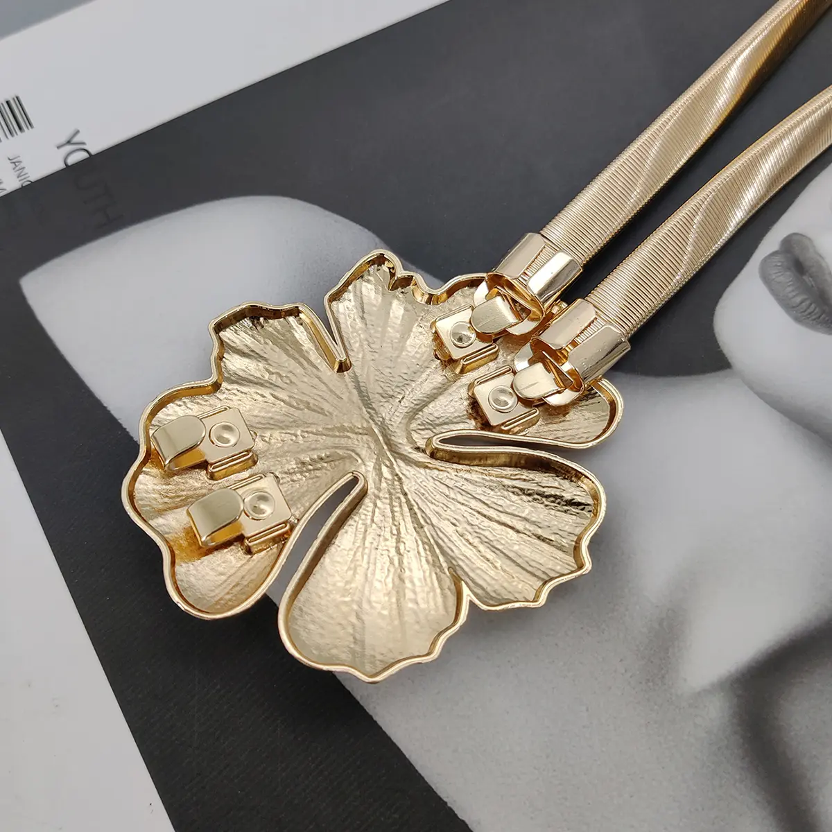 Elastic Gold Chain Belt Female Waist Punk Y2K Goth Silver Metal Belts For Women High Quality Luxury Golden Flower Waistband