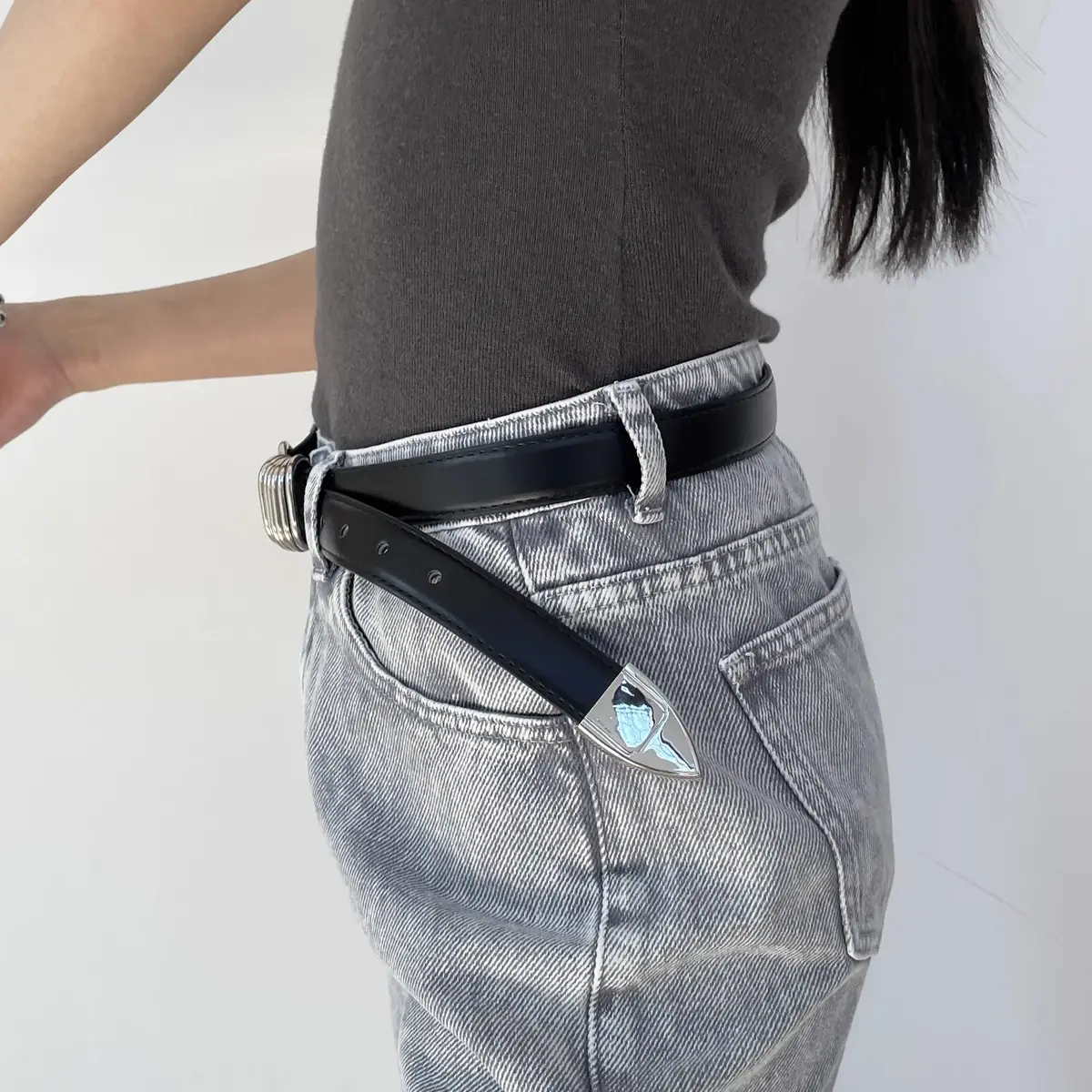 Unisex Men's leather Belt male High-end luxury brands Gothic Punk Y2K belt For Woman Fashion Elegant Jeans Waistband Female