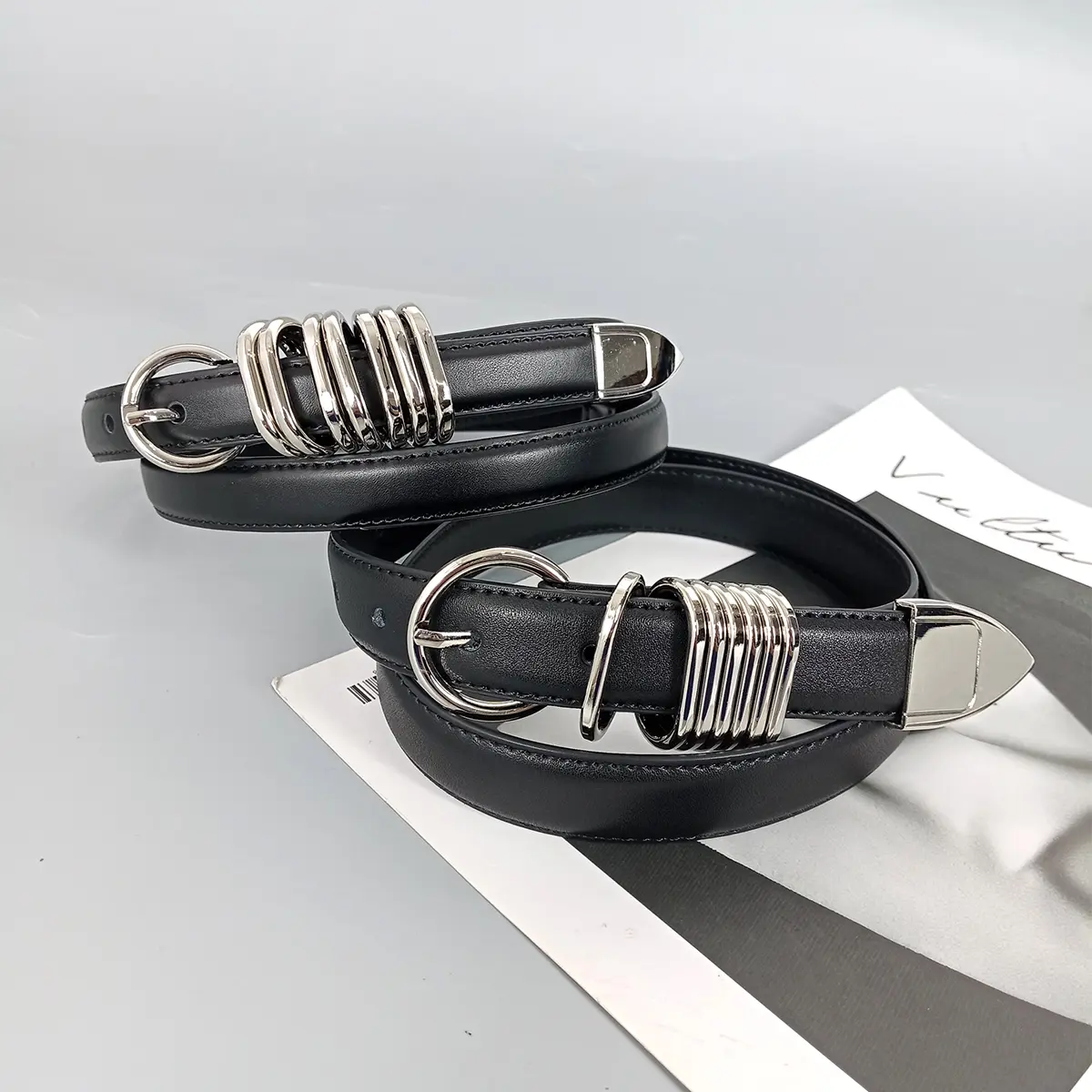 Unisex Men's leather Belt male High-end luxury brands Gothic Punk Y2K belt For Woman Fashion Elegant Jeans Waistband Female