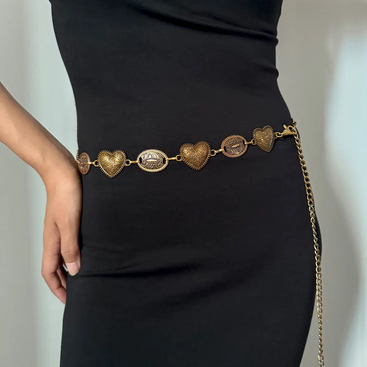 Gold Waist Chain Belt Female Western cowgirl Metal Belts For Women Punk High-end Luxury Brand Elliptical Heart Gothic Waistband