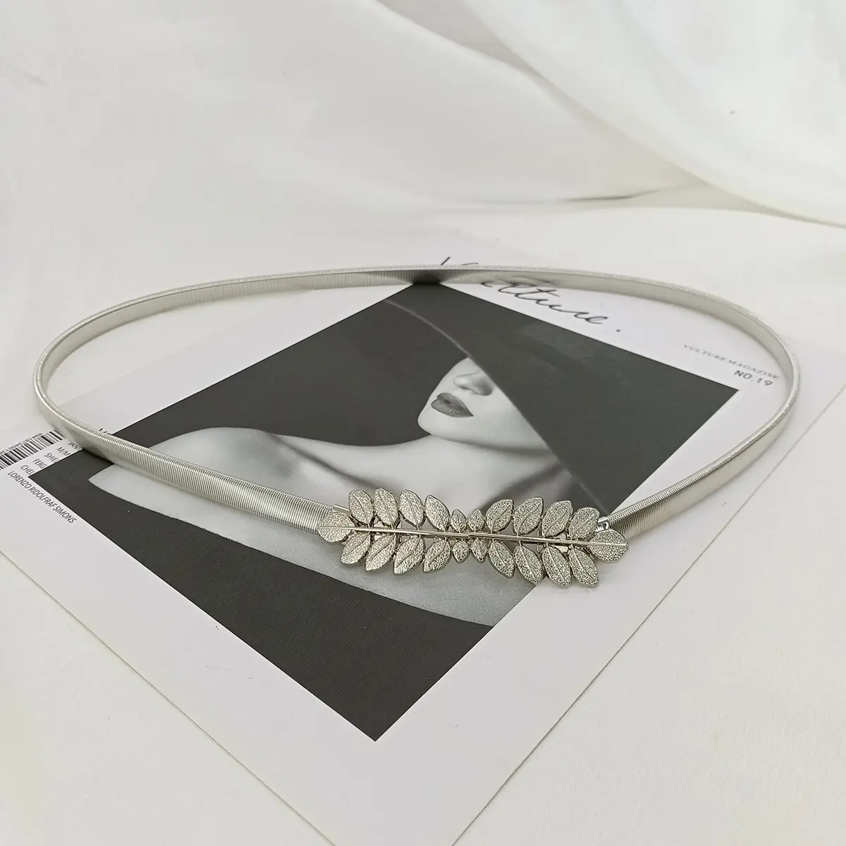 Fashion Elastic Gold Chain Belts For Women High Quaity Luxury Female Waist Silver Metal Corset Belt Stretch Cummerbunds leaf