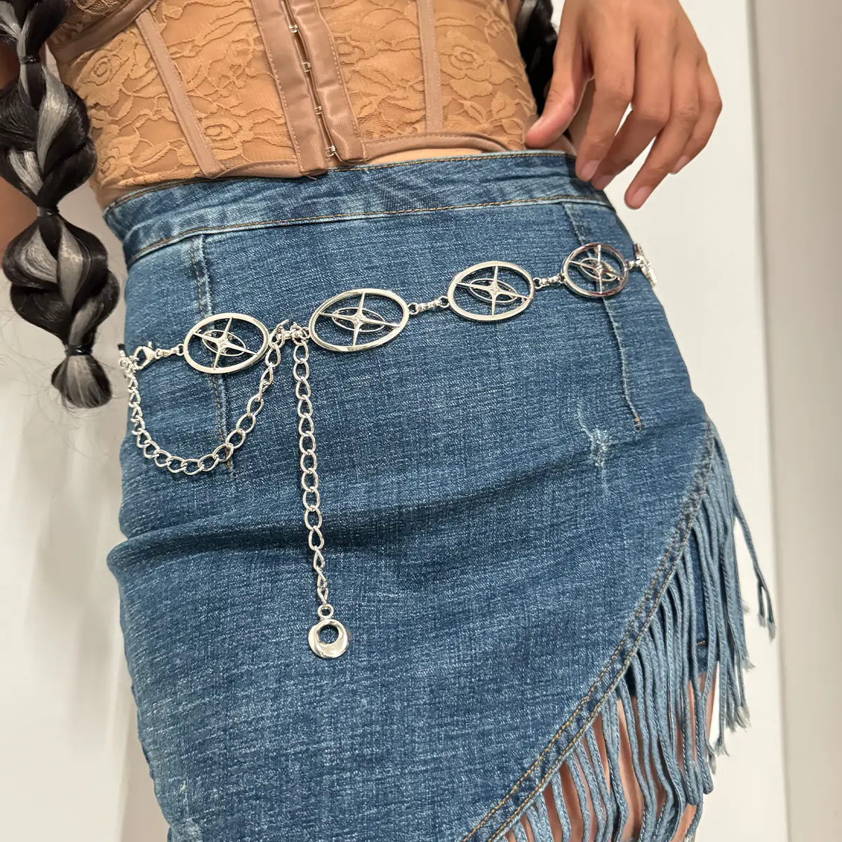 Fashion Golden Lightning Stars Waist Chain Belt Female High-end luxury Brands Punk Gothic Y2K Waistband Elegant Belt for women
