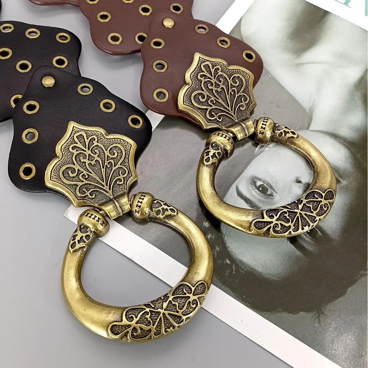 Vintage Women's Belt Western Style Exaggerated Cowboy Cowgirl Wide Desiner Belt For Women Christmas Punk Gothic Waistband Female