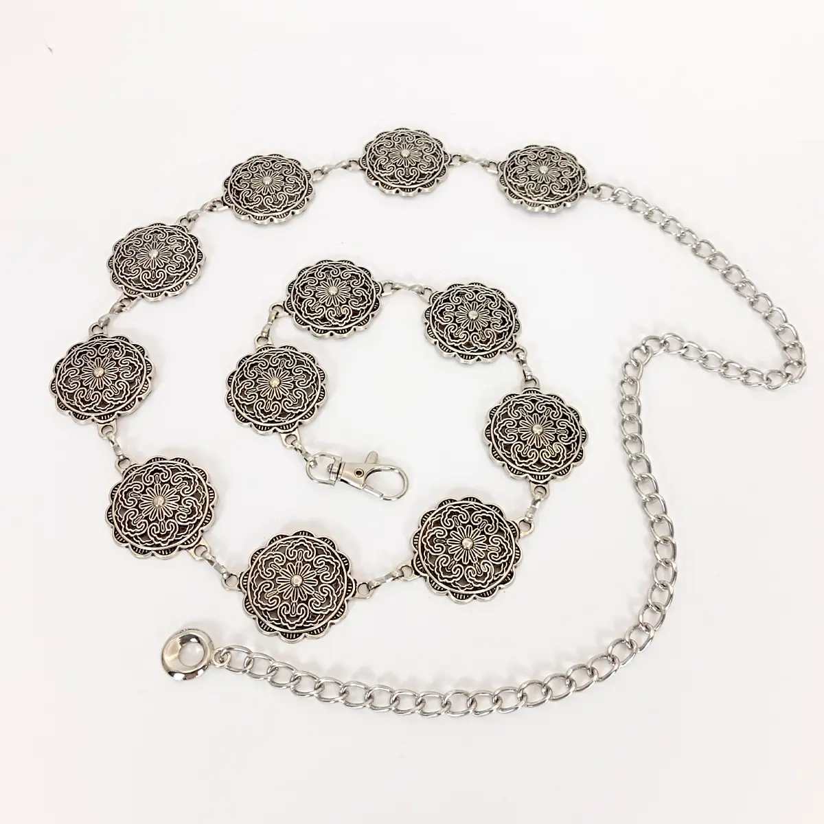 Fashion Hollow Flora Metal Waist Chain Belt Female High-end luxury Brands Punk Gothic Y2K Belt for women Designer  Waistband