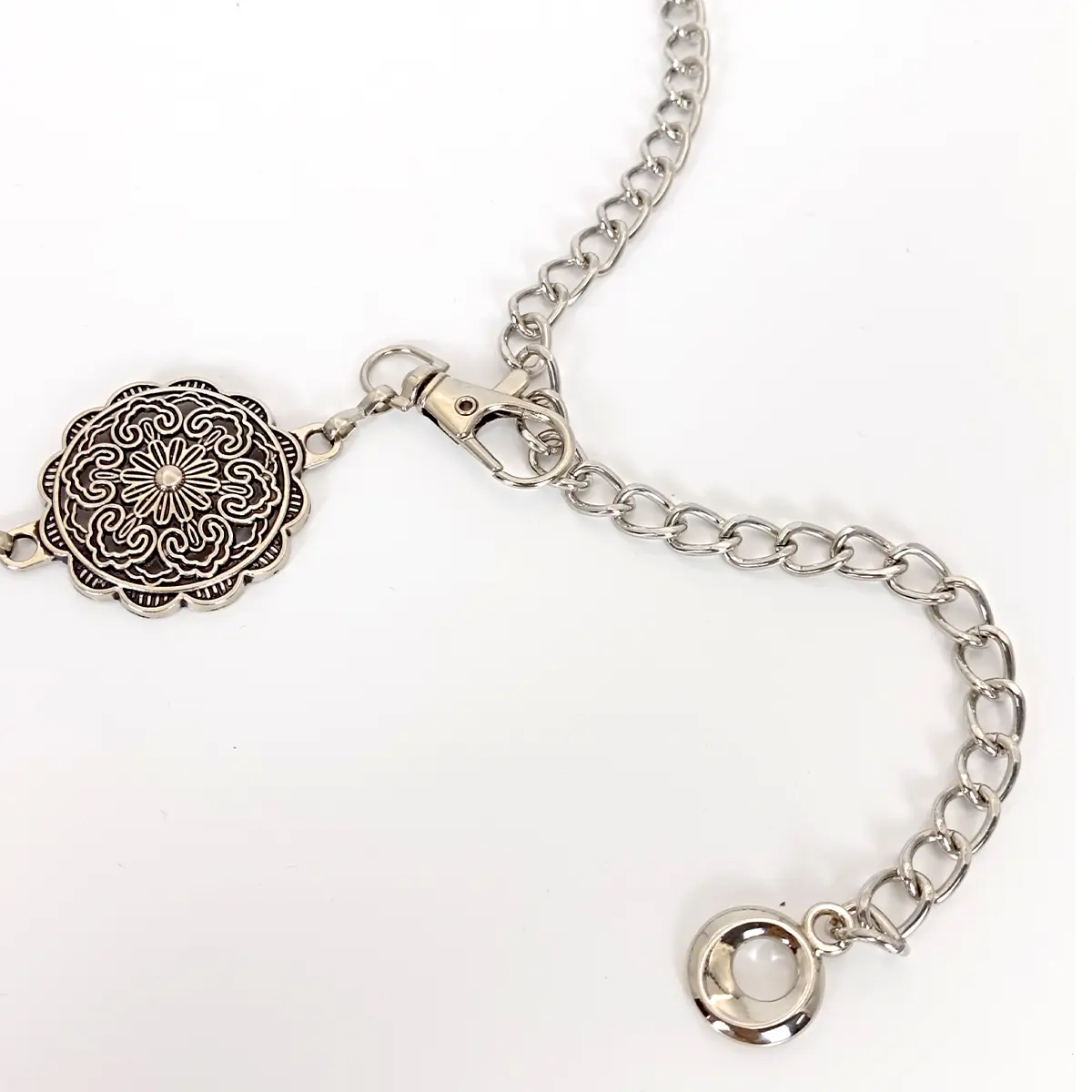 Fashion Hollow Flora Metal Waist Chain Belt Female High-end luxury Brands Punk Gothic Y2K Belt for women Designer  Waistband