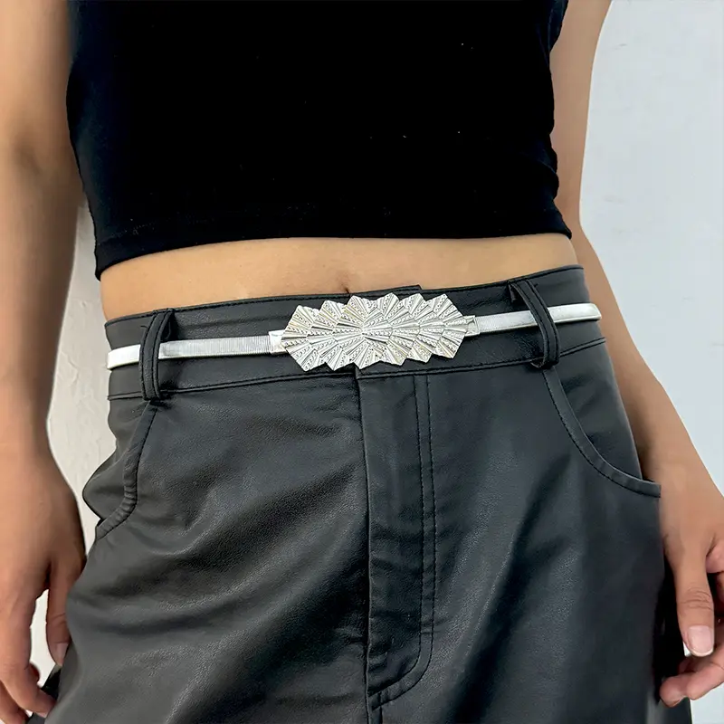Retro Gold Chain Belt Female Waist Adjustable Desinger Leaf Decorative Belts For Women Y2K Punk Metal Dress Waistband