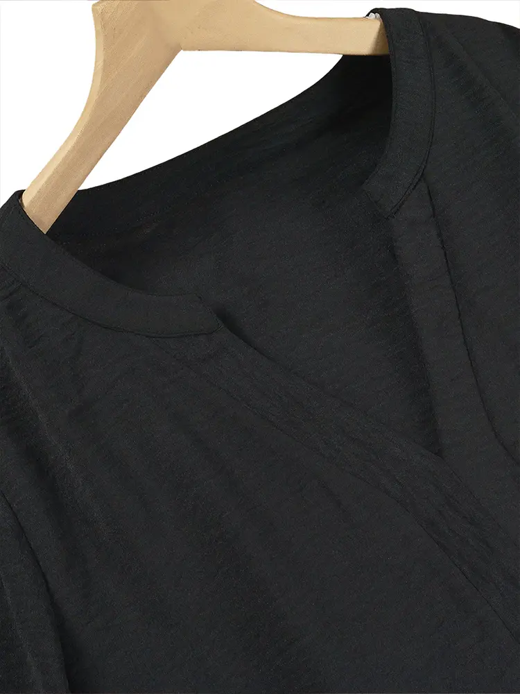 Plus Size Women's Mid-Length Layered Fleece Hoodie Dress A-line Hem Long Sleeve Modest Sweatshirt Dress Loose Fit with Pockets