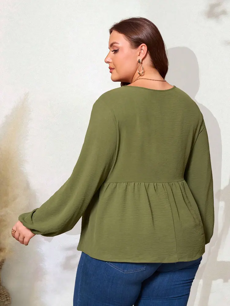 Plus Size Green V-neck Ladies Tops Women Casual Commuter Wind Elegant Mature Women Home 2025 New Autumn Best Choice