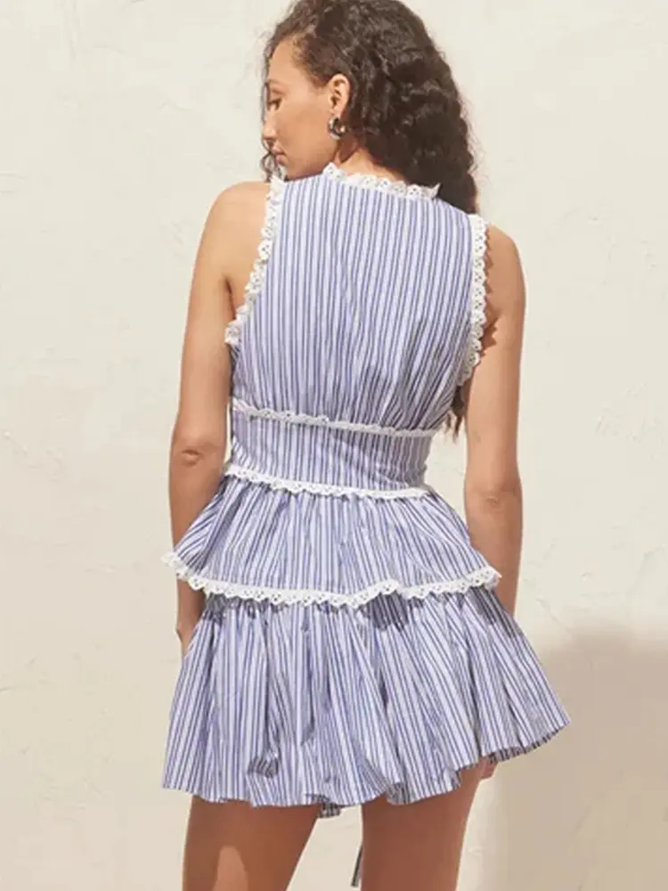 2025 Summer New Women's Sleeveless V-Neck Chest Tie Striped Lace Lace Casual Top Fashion Young Temperament
