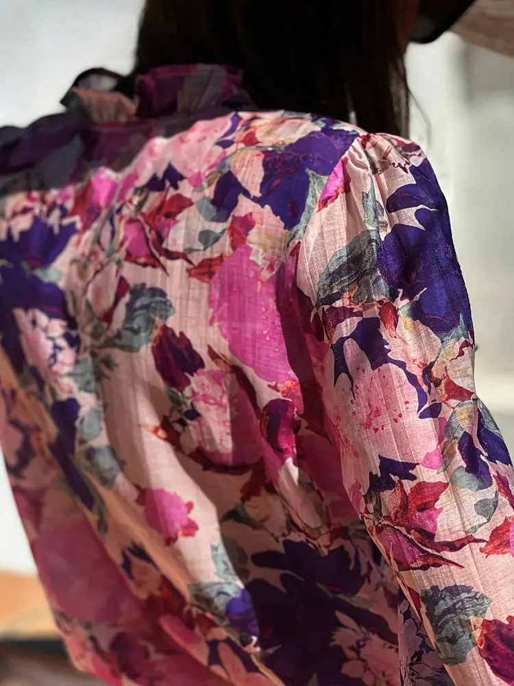 2025 Autumn New Women's Elegant Fashion Holiday Floral Printed Flower Wooden Ear Edge Design Long Sleeve Loose Shirt