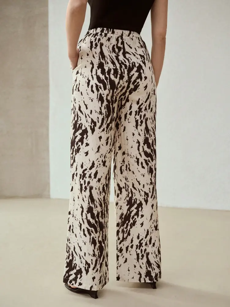 Women's Leopard Fashion Classic Loose Trousers Elastic Waist Airy Spice Style Fashion Four Sections Trousers