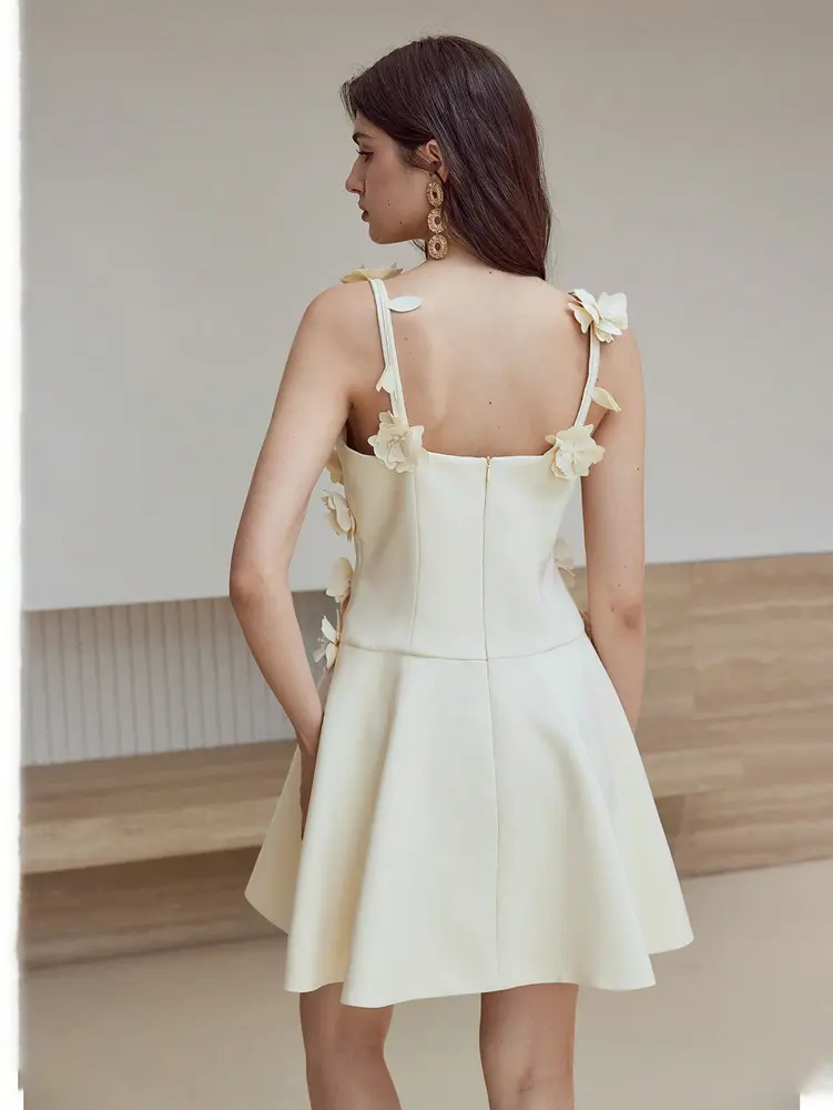 2025 New Women's Embroidery Halter Dress Elegant and Classical Style Hem Loose Bohemian Temperament Dresses