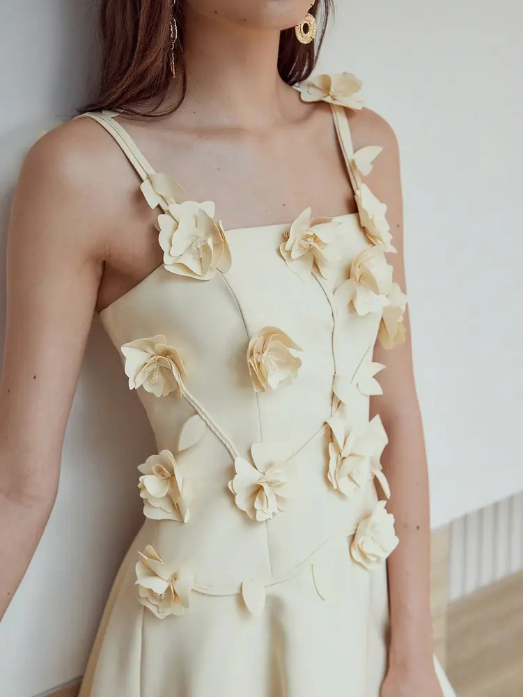 2025 New Women's Embroidery Halter Dress Elegant and Classical Style Hem Loose Bohemian Temperament Dresses