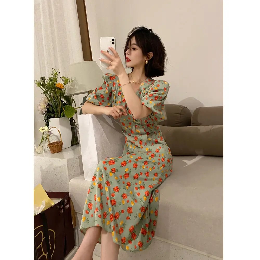 2025 New Crushed Floral Printed V-neck Chest Pleated Dress Sweetheart Fresh Long Spring/Summer New polyester material